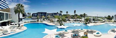 Crown Metropol Perth - Holiday Find 11