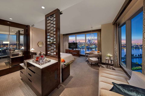 Crown Towers Perth - Holiday Find 9