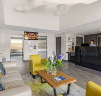 H on Mitchell Apartment Hotel - Holiday Find