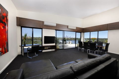 Assured Ascot Quays Apartment Hotel - Holiday Find 6