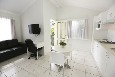 Barney Beach Accommodation Centre - Holiday Find 3