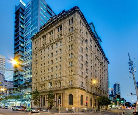 MacArthur Chambers - Holiday Find 0