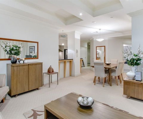 MacArthur Chambers - Holiday Find 1