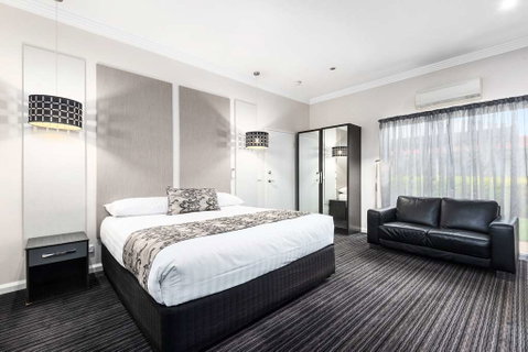 Comfort Inn Deakin Palms - Holiday Find 1