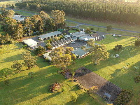 William Macintosh Motor Lodge - Holiday Find 0