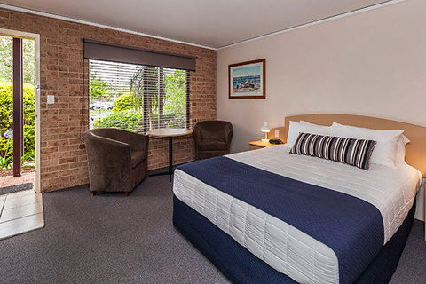 Macquarie Barracks Inn - Holiday Find 1