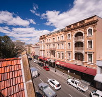 Hadley's Orient Hotel - Holiday Find