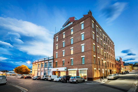 Quest Waterfront Serviced Apartments - Holiday Find 0
