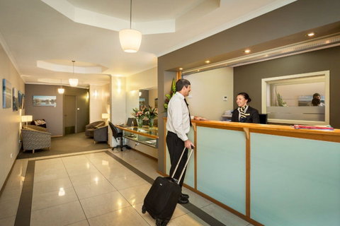 Quest Waterfront Serviced Apartments - Holiday Find 1