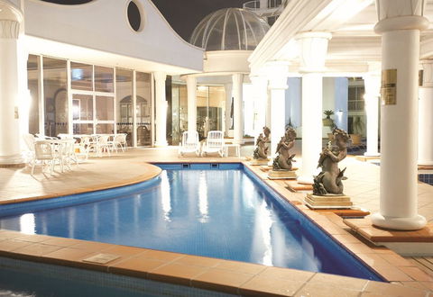 Phoenician Resort - Holiday Find 2