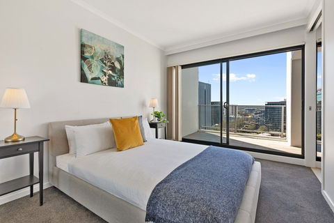 Astra Apartments Parramatta - Holiday Find 2