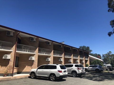 Charbonnier Hallmark - Holiday Find 1