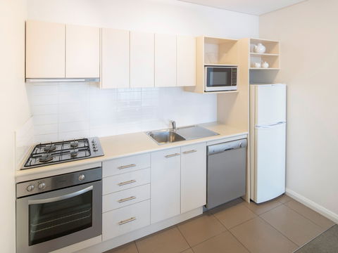 Mantra Castle Hill - Holiday Find 9