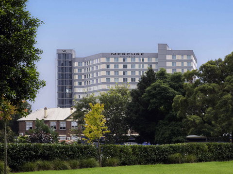 Mercure Sydney Bankstown - Holiday Find 1