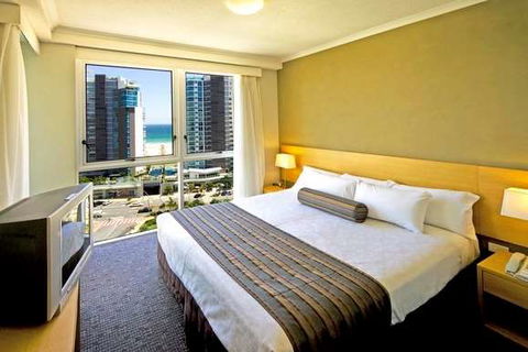 Mantra Twin Towns Coolangatta - Holiday Find 1