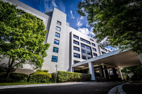 Crowne Plaza Canberra - Holiday Find 1