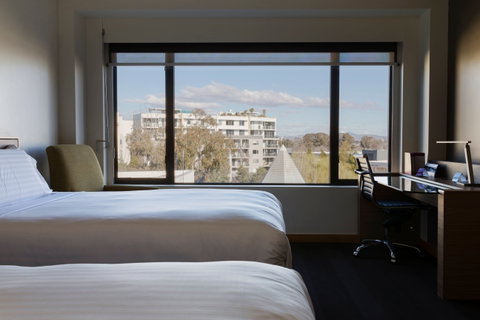Crowne Plaza Canberra - Holiday Find 4