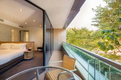 Crowne Plaza Canberra - Holiday Find 14