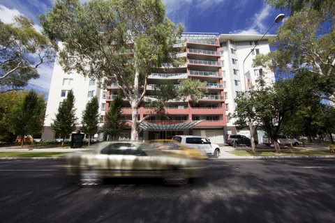 Pacific Suites Canberra - Holiday Find 0