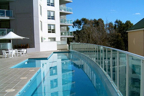 Pacific Suites Canberra - Holiday Find 2