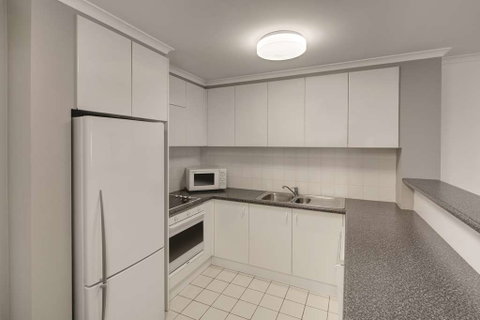 Adina Serviced Apartments James Court - Holiday Find 7