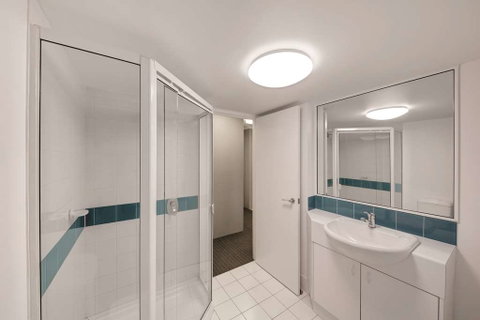 Adina Serviced Apartments James Court - Holiday Find 8