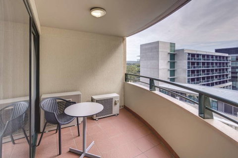 Adina Serviced Apartments James Court - Holiday Find 15