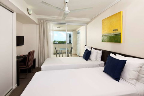 Cairns Central Plaza Apartment - Holiday Find 2
