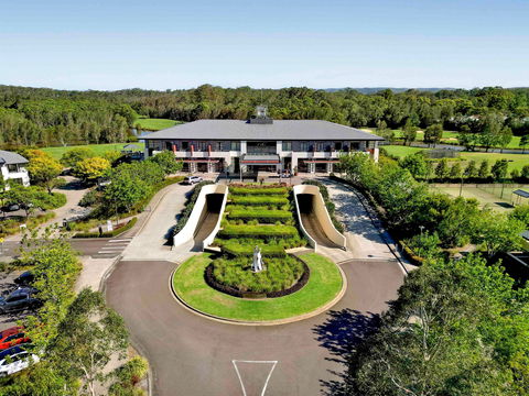 Mercure Kooindah Waters Central Coast - Holiday Find 0