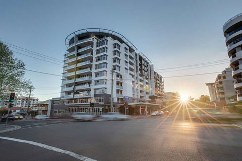 Adina Apartment Hotel Wollongong - Holiday Find 0