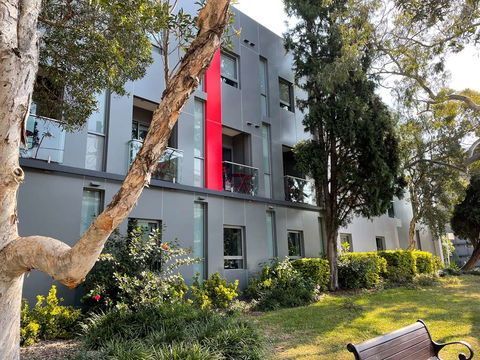 Best Western Plus Camperdown Suites - Holiday Find 0