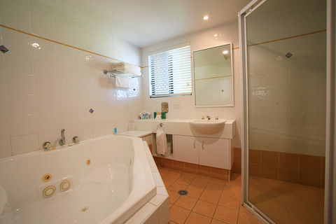 Macquarie Barracks Inn - Holiday Find 2