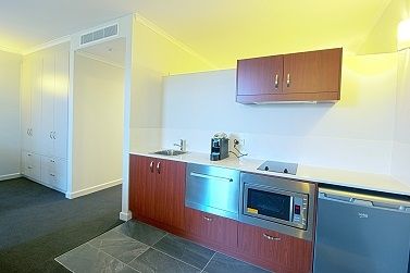 Abode Narrabundah - Holiday Find 1
