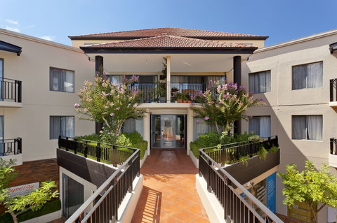 Astra Apartments The Griffin - Holiday Find 2
