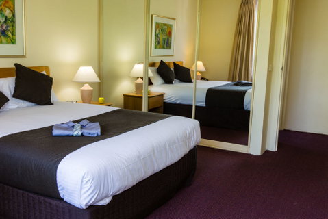 Kingston Terrace Serviced Apartments - Holiday Find 1