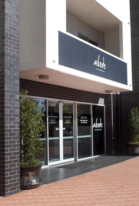 Abode Tuggeranong - Holiday Find 0