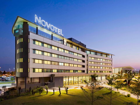 Novotel Brisbane Airport - Holiday Find 0