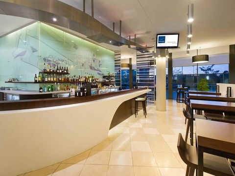 Novotel Brisbane Airport - Holiday Find 2