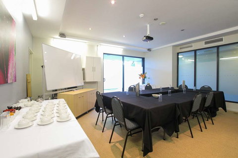 Caloundra Central Apartment Hotel - Holiday Find 11