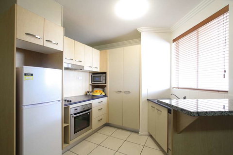 Caloundra Central Apartment Hotel - Holiday Find 17