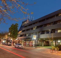 Comfort Hotel Adelaide Meridien - Holiday Find