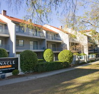 Pinnacle Apartments - Holiday Find