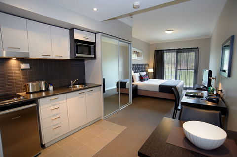 Quest Campbelltown Serviced Apartments - Holiday Find 2