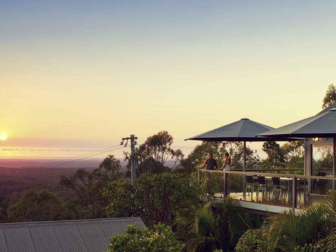 Mercure Clear Mountain Lodge - Holiday Find 1