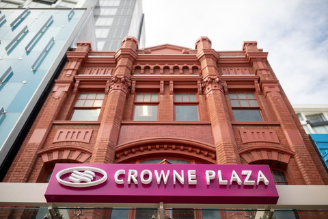 Crowne Plaza Hobart - Holiday Find 1