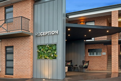 Bluegum Motel - Holiday Find 1