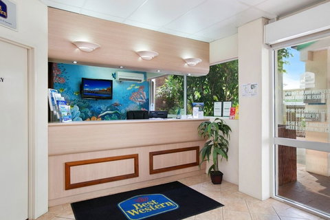 Cairns City Sheridan - Holiday Find 2