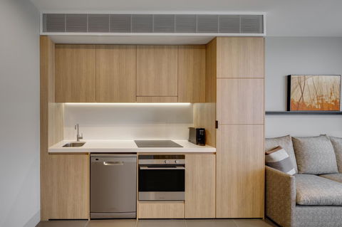 Vibe Hotel Canberra - Holiday Find 37