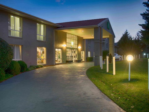 Ibis Styles Canberra - Holiday Find 44
