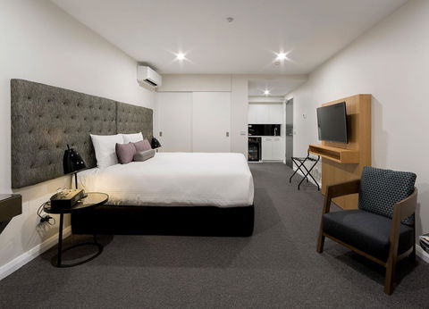Avenue Hotel Canberra - Holiday Find 3